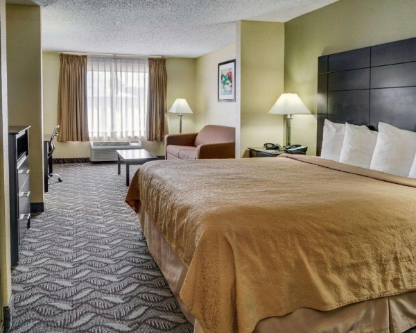 Quality Suites Baton Rouge East - Denham Springs image 10