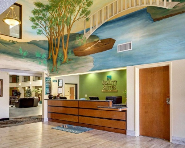Quality Suites Baton Rouge East - Denham Springs image 5